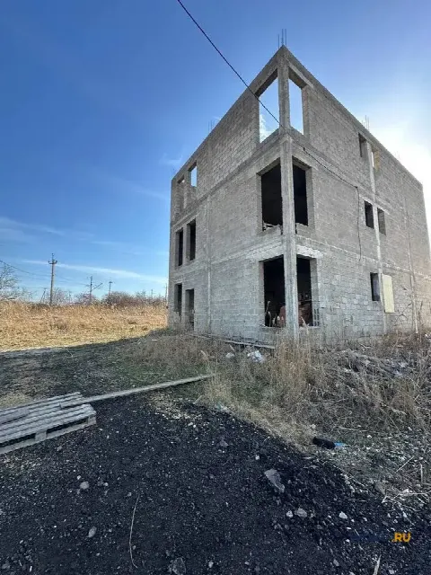 Дом 360 м² на участке 13 сот.