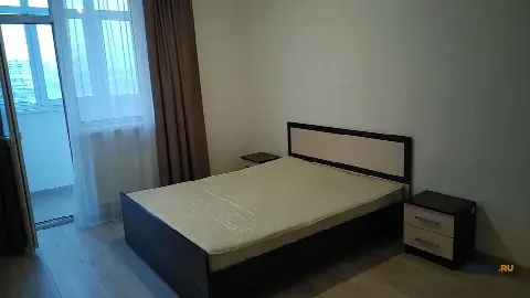 2-комн. квартира, 65 м², 2/18 эт.