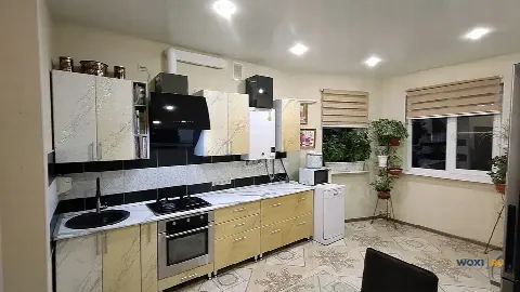 Дом 95 м² на участке 3 сот.
