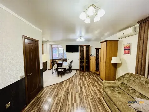 2-комн. квартира, 77 м², 1/6 эт.