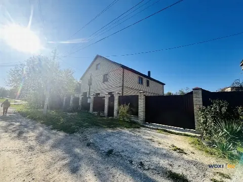 Дом 273 м² на участке 9 сот.