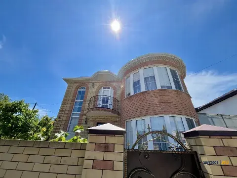 Дом 147 м² на участке 4 сот.