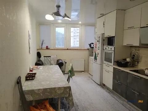 3-комн. квартира, 75 м², 2/18 эт.