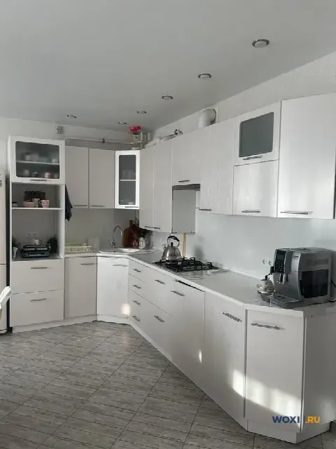 3-комн. квартира, 103 м², 3/5 эт.