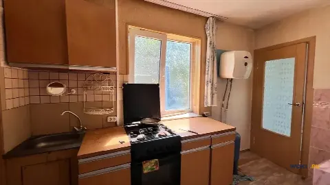 Дом 57 м² на участке 5 сот.