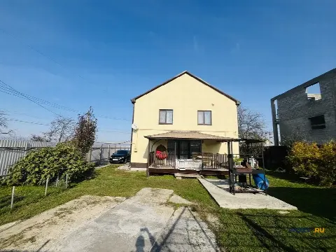 Дом 160 м² на участке 5 сот.
