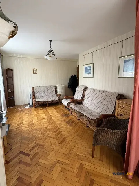 2-комн. квартира, 60 м², 4/9 эт.