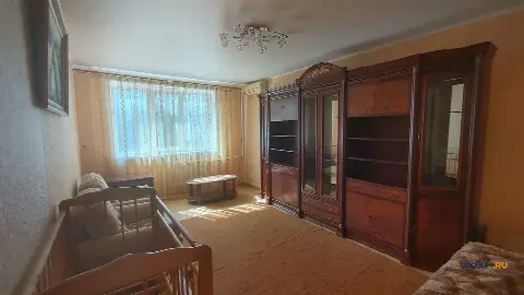 2-комн. квартира, 65 м², 4/6 эт.
