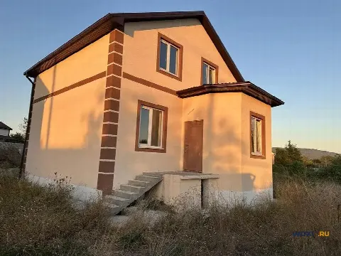 Дом 140 м² на участке 5 сот.