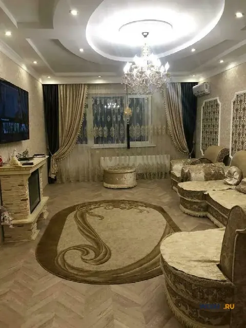 3-комн. квартира, 165 м², 4/4 эт.