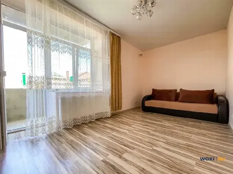 2-комн. квартира, 55 м², 1/3 эт.