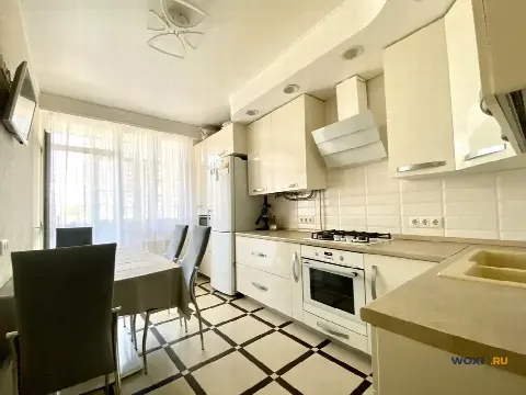 2-комн. квартира, 62 м², 3/9 эт.