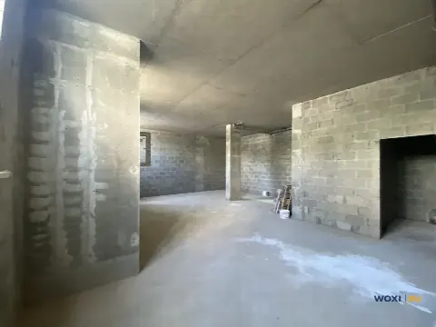 Квартира-студия, 68 м², 1/11 эт.