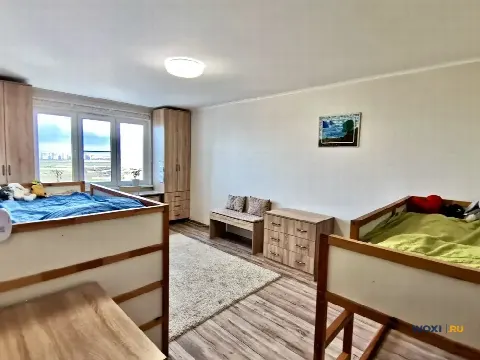 2-комн. квартира, 72 м², 14/16 эт.