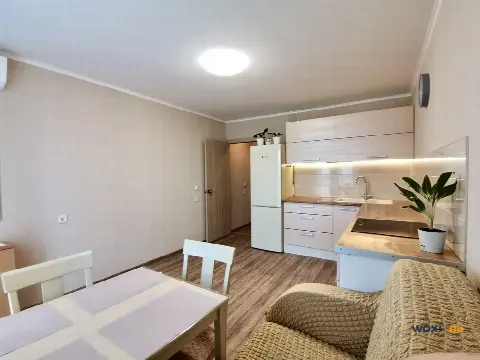 2-комн. квартира, 72 м², 14/16 эт.