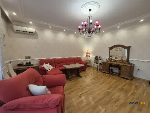 3-комн. квартира, 130 м², 1/3 эт.