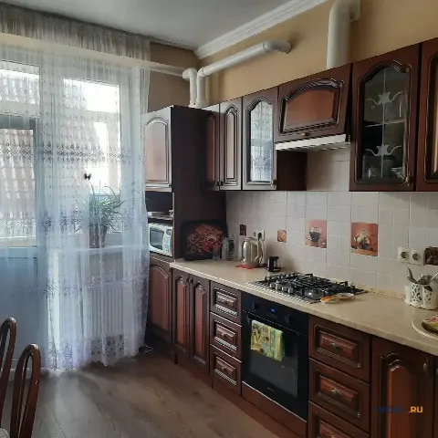 2-комн. квартира, 52 м², 2/4 эт.