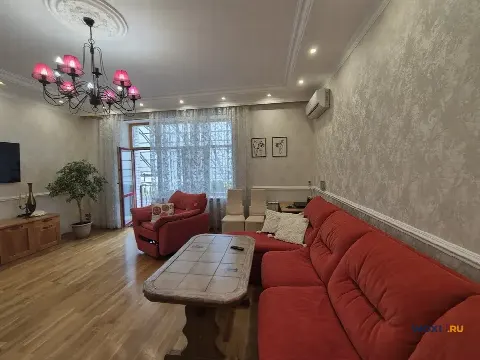 3-комн. квартира, 130 м², 1/3 эт.