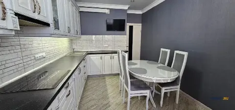 2-комн. квартира, 59 м², 10/19 эт.