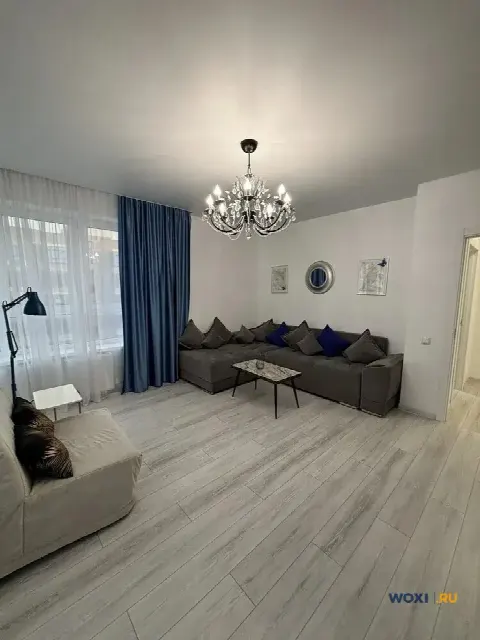 2-комн. квартира, 63 м², 8/9 эт.