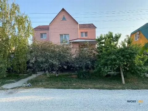 Дом 225 м² на участке 7 сот.