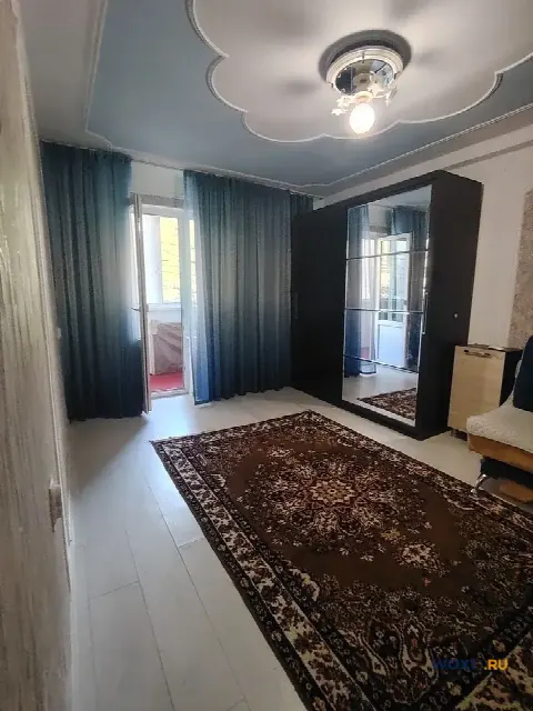 2-комн. квартира, 64 м², 1/9 эт.