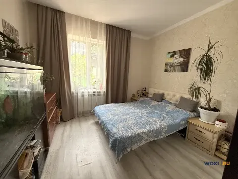 2-комн. квартира, 82 м², 1/2 эт.