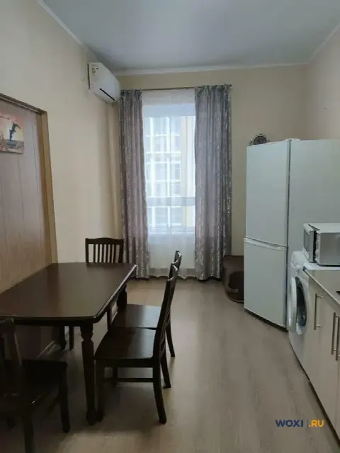 2-комн. квартира, 65 м², 3/12 эт.