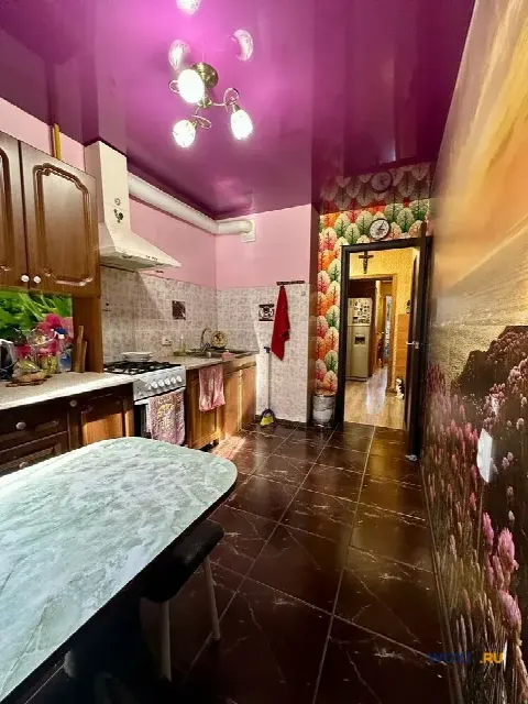 2-комн. квартира, 66 м², 1/9 эт.