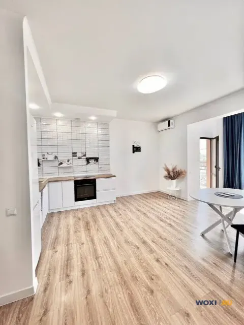 2-комн. квартира, 91 м², 8/16 эт.