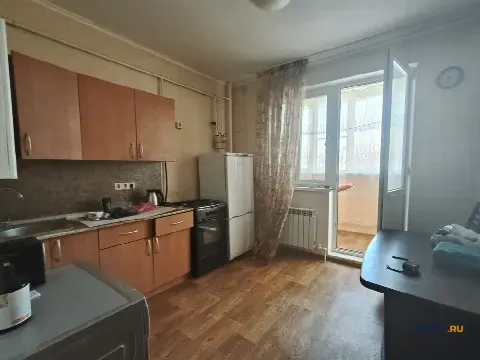 1-комн. квартира, 42 м², 9/10 эт.