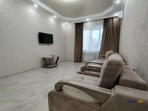 2-комн. квартира, 66 м², 1/3 эт.