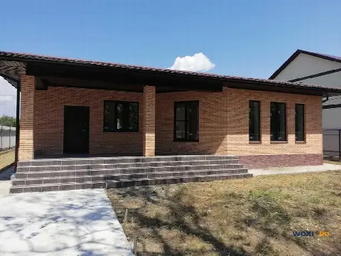 Дом 180 м² на участке 6 сот.