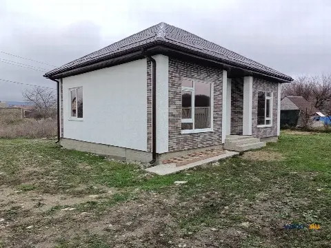 Дом 80 м² на участке 4 сот.