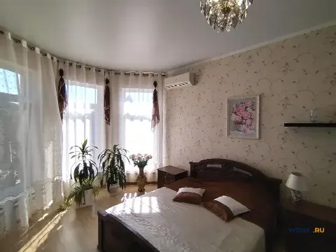 Дом 206 м² на участке 5 сот.