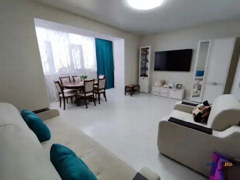 2-комн. квартира, 73 м², 3/6 эт.