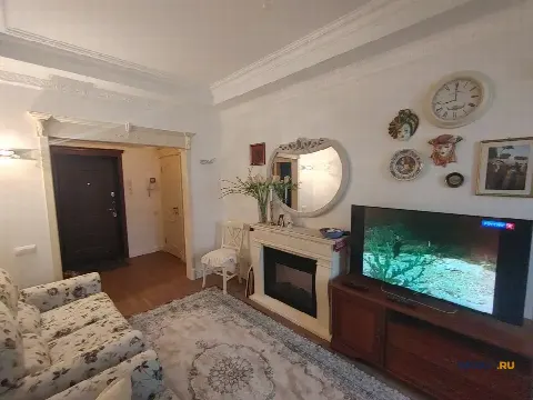 2-комн. квартира, 67 м², 2/4 эт.