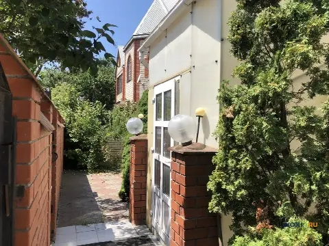 Дом 318 м² на участке 6 сот.
