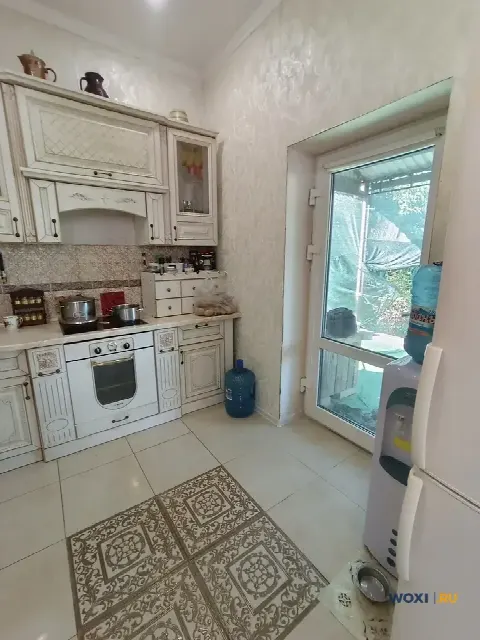 Дом 190 м² на участке 4 сот.