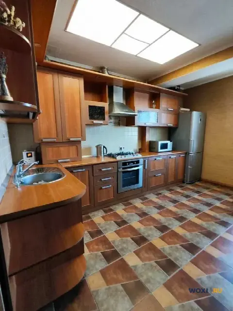 2-комн. квартира, 85 м², 5/7 эт.