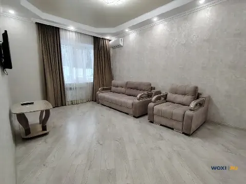 2-комн. квартира, 66 м², 1/3 эт.
