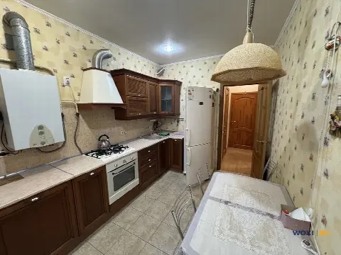 2-комн. квартира, 48 м², 4/5 эт.