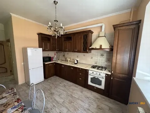2-комн. квартира, 56 м², 1/5 эт.