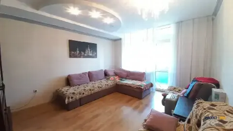 3-комн. квартира, 76 м², 5/12 эт.