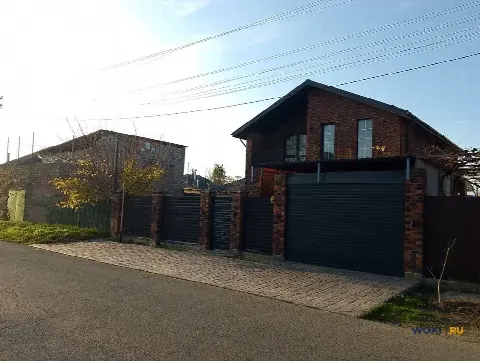Дом 190 м² на участке 4 сот.