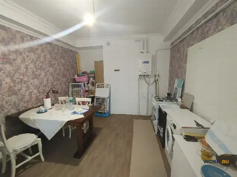 2-комн. квартира, 67 м², 2/4 эт.