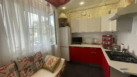 2-комн. квартира, 40 м², 1/9 эт.