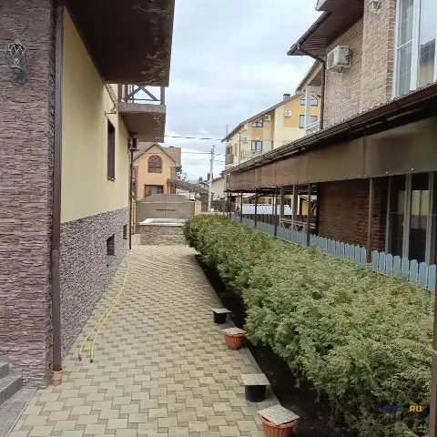 Дом 364 м² на участке 9 сот.