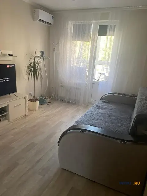 2-комн. квартира, 57 м², 2/8 эт.