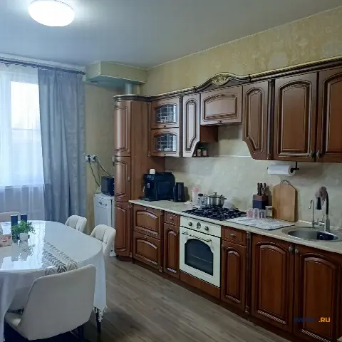 Дом 177 м² на участке 8 сот.